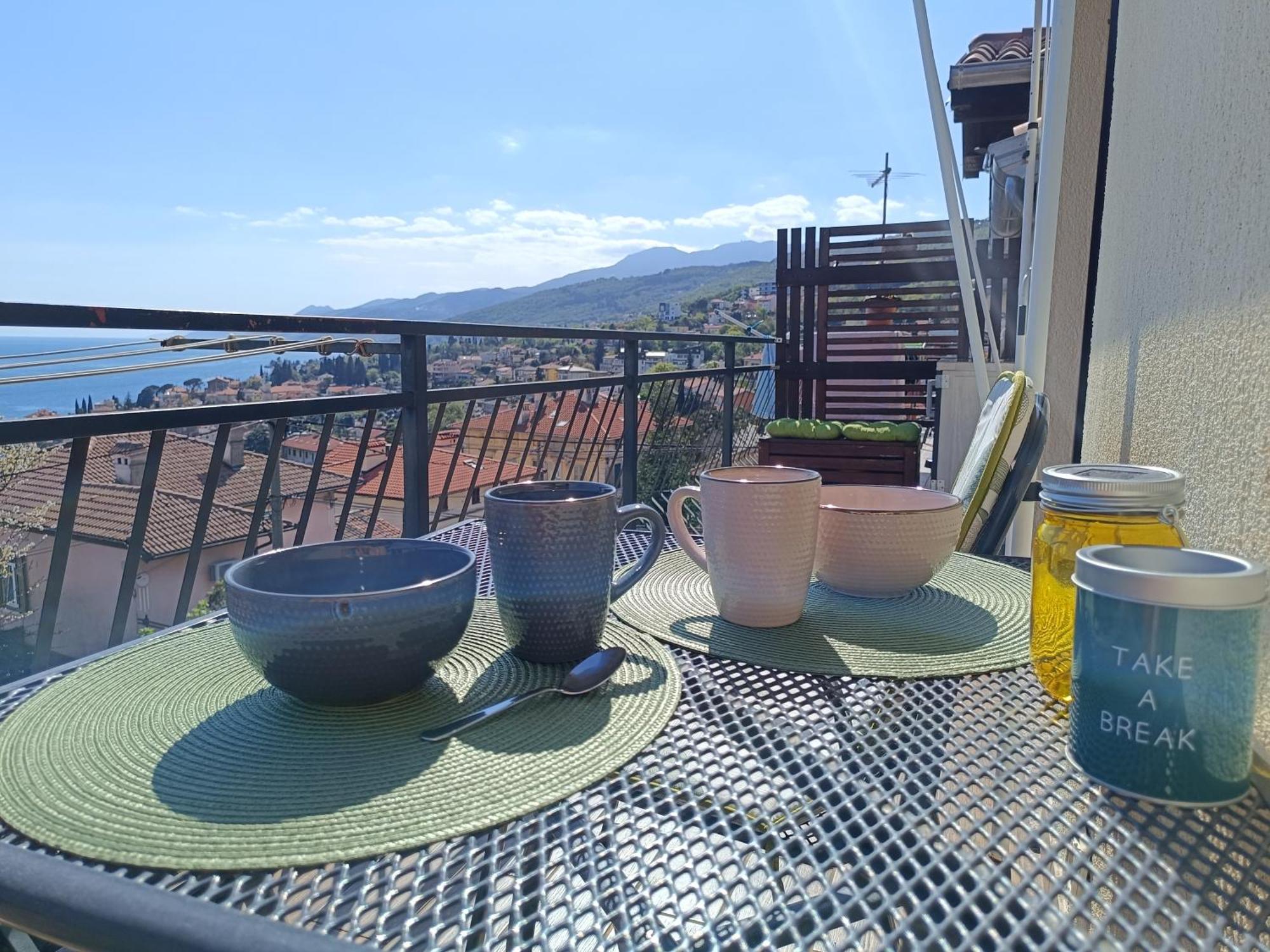 Apartamento Fenix - Stunning View, Great Location & Free Parking Opatija Exterior foto